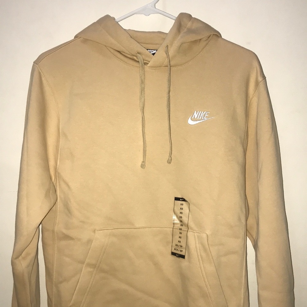 Nike sportswear club Fleece (Sesame/Sesame/White)